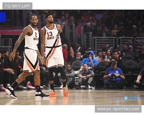 “快船猛龙对决莱昂纳德缺阵，猛龙主场取胜”